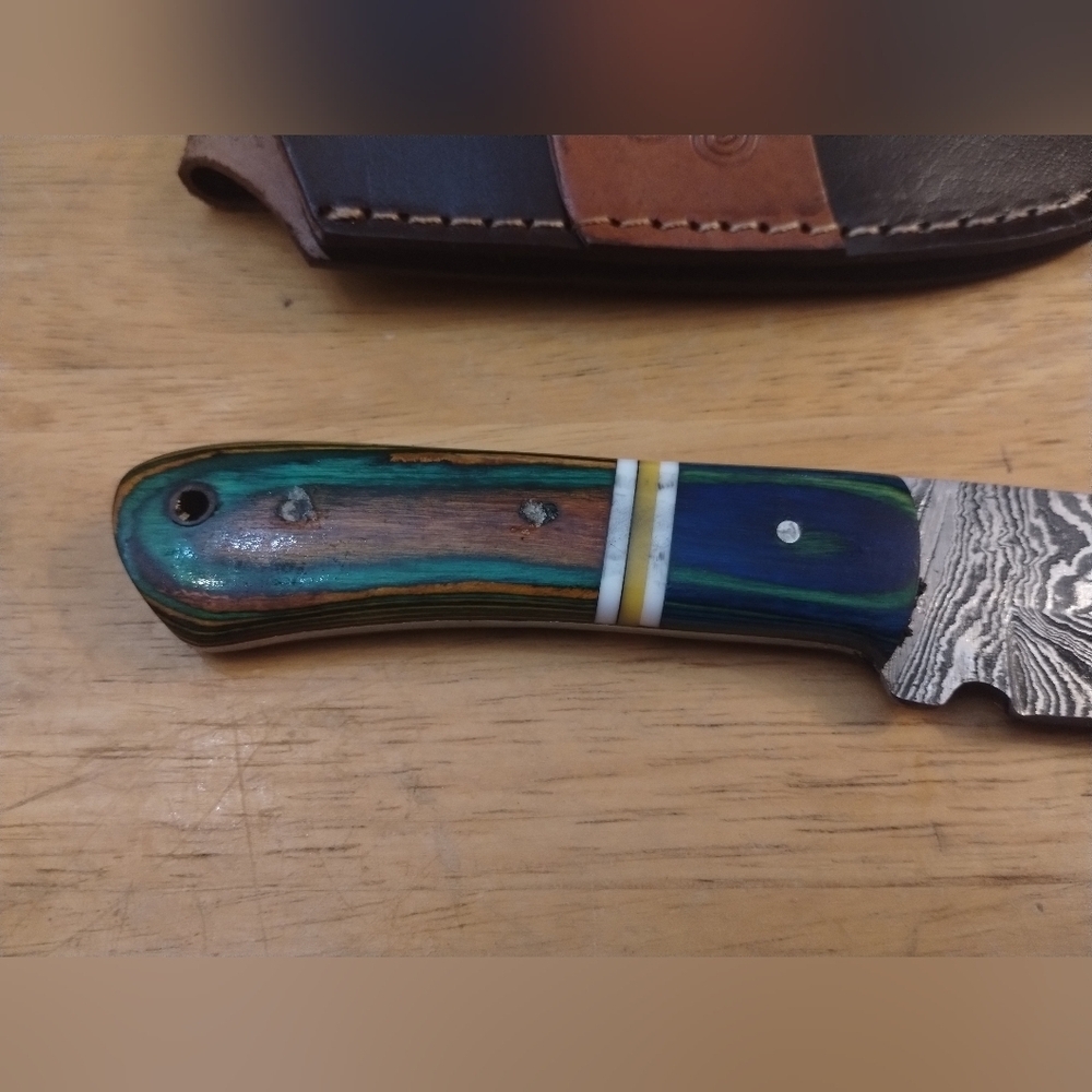 New Damascus steel blade men's hunting knife with sheath - Picture 4 of 9